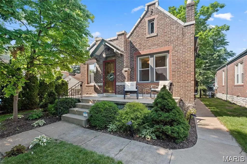 4054 Alma Avenue, Saint Louis, MO 63116 - #1
