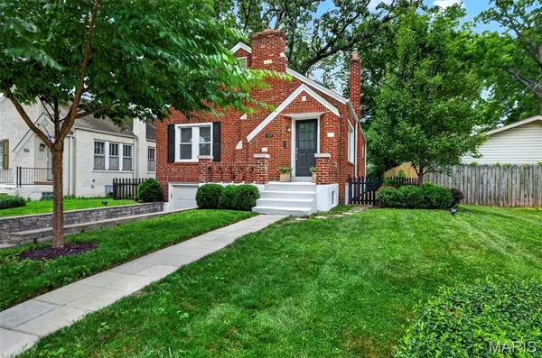 109 Handlan Court, Kirkwood, MO 63122