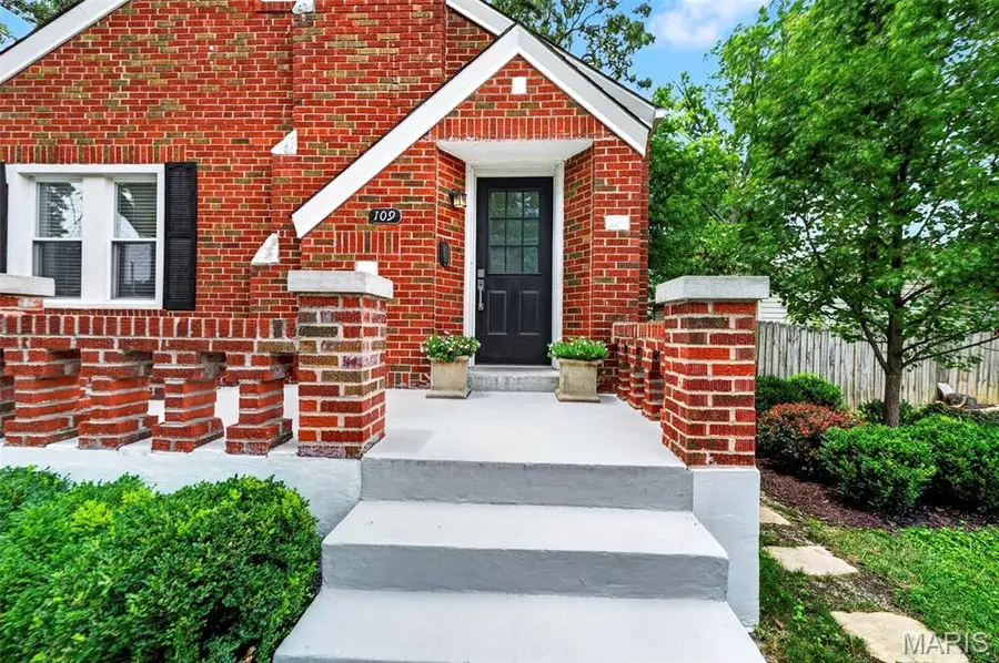 109 Handlan Court, Kirkwood, MO 63122 - #2