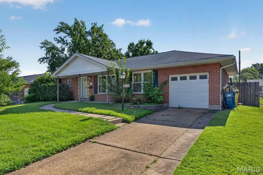 9108 Jonmar Court, Affton, MO 63123 - #2