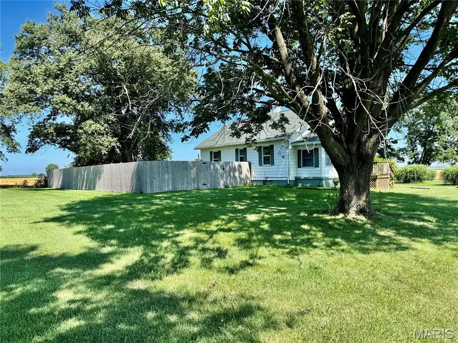 6015 State Route 4, Mascoutah, IL 62258 - #3