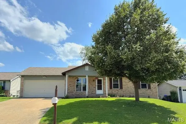 73 Harvest Brown Court, St Peters, MO 63376