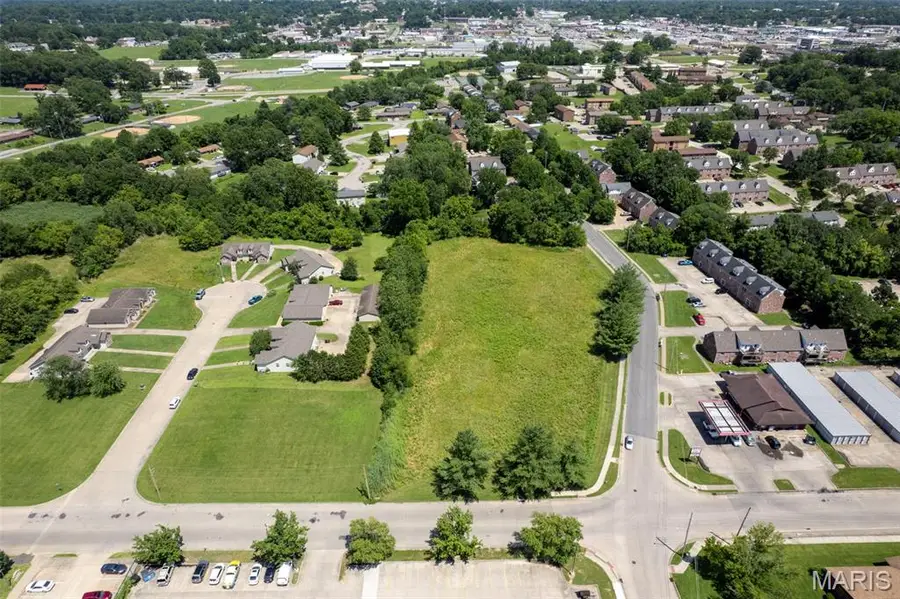 502 N Silver Springs Road, Cape Girardeau, MO 63701 - #2