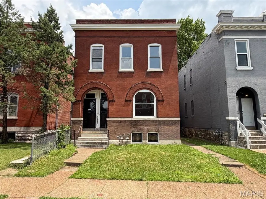 4228 Virginia Avenue, Saint Louis, MO 63111 - #2