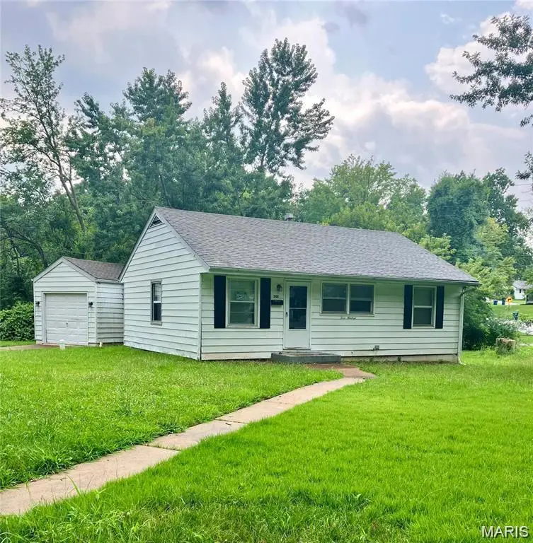 300 Estridge Road, Glasgow Village, MO 63137 - #1