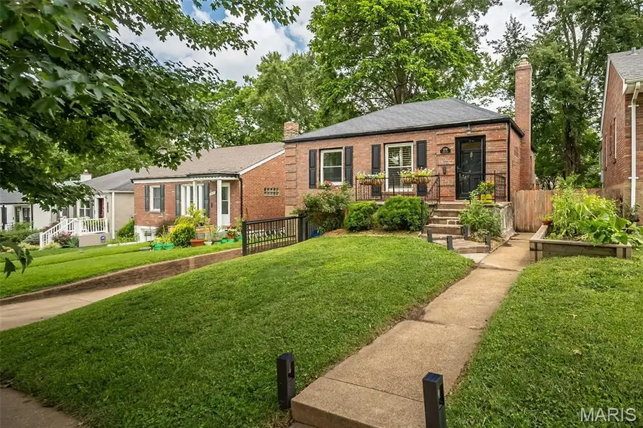 8719 White Avenue, Brentwood, MO 63144 - #3