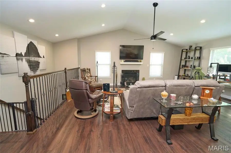 7992 Walker Meadows Drive, Caseyville, IL 62232 - #3