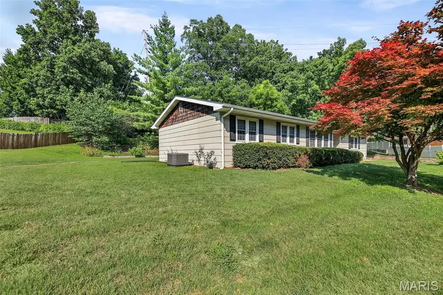 906 Hadley Street, Collinsville, IL 62234 - #2