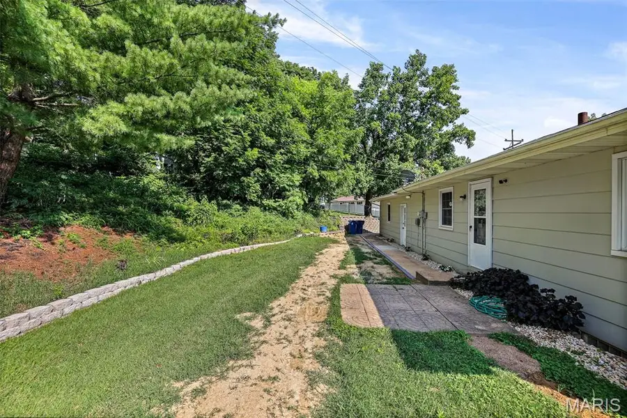 906 Hadley Street, Collinsville, IL 62234 - #3