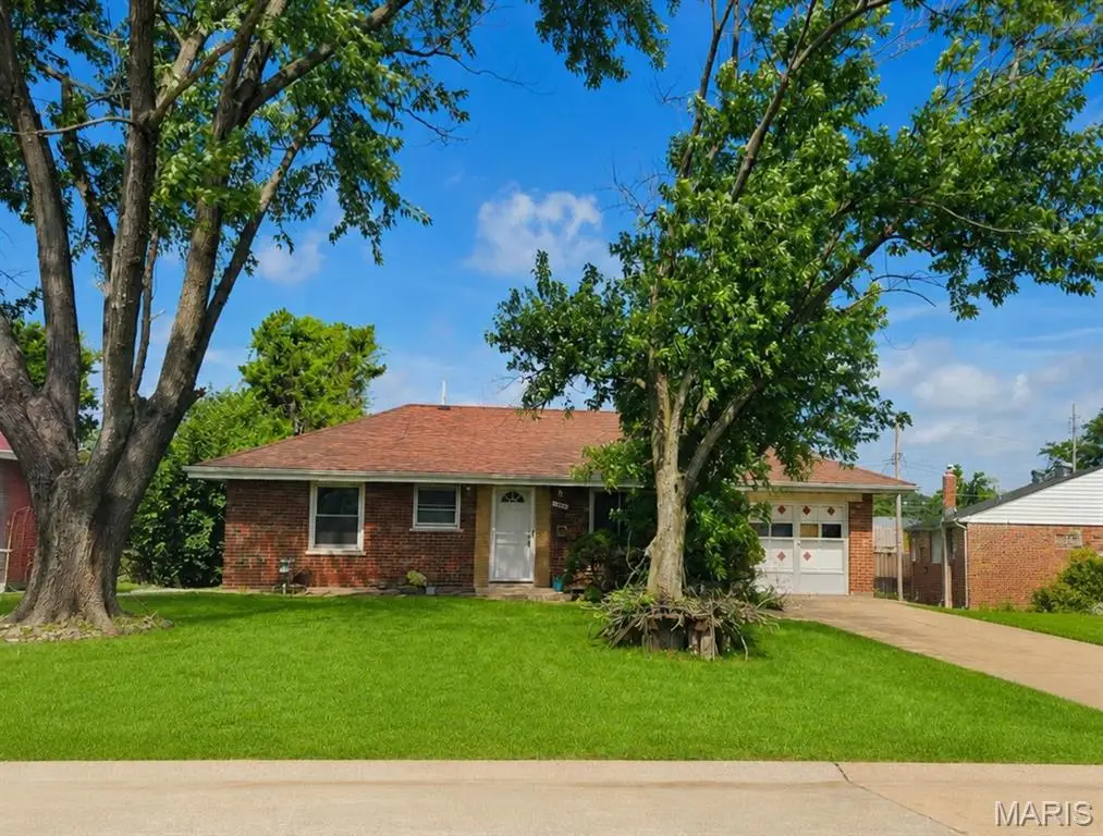 9945 Live Oak Court, Affton, MO 63123 - #1