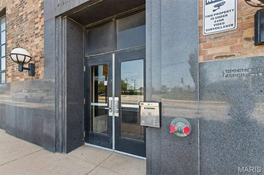 1720 Chouteau Avenue #311, Saint Louis, MO 63103 - #3