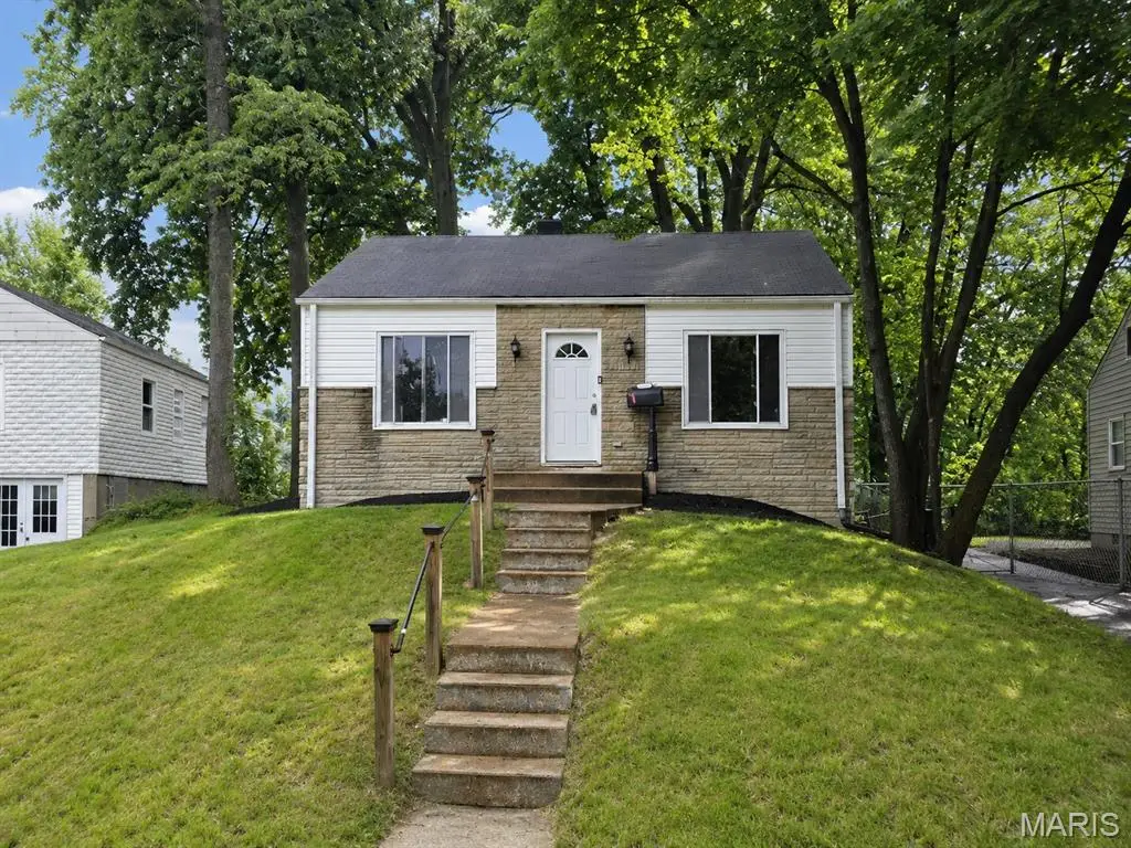3535 Saint Christopher Lane, Saint Ann, MO 63074 - #1