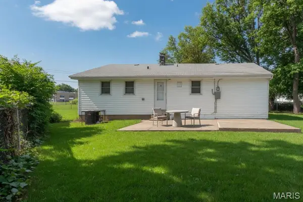 8433 1st Street, Berkeley, MO 63134