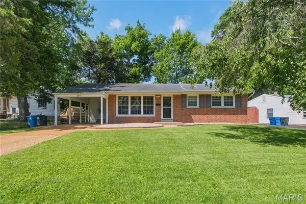 350 Saint Patrick Lane, Florissant, MO 63031