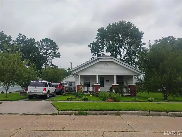417 Elliott Avenue, Chaffee, MO 63740