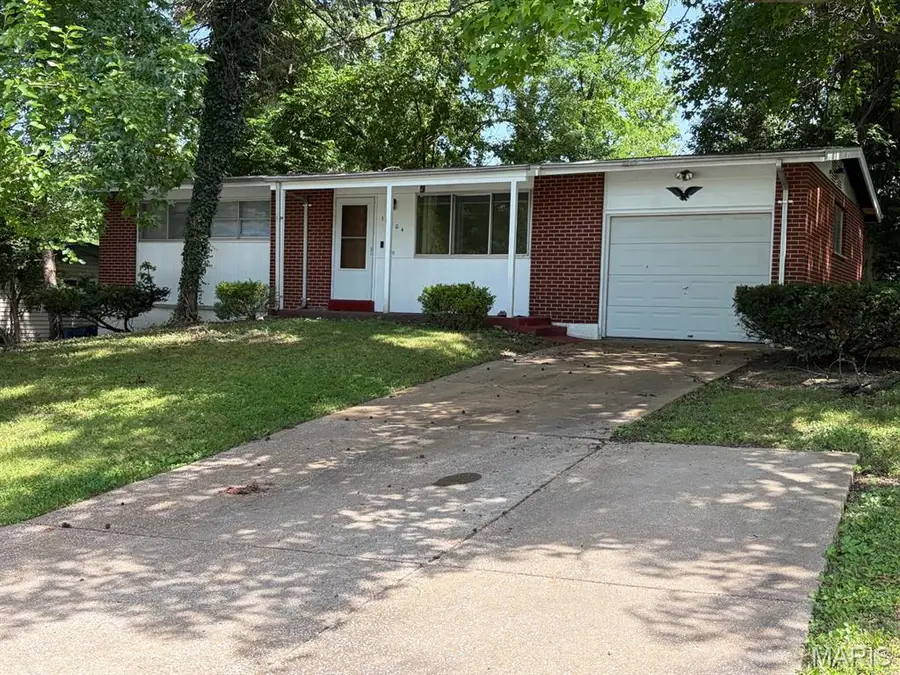 10204 Dacey Drive, Dellwood, MO 63136 - #2