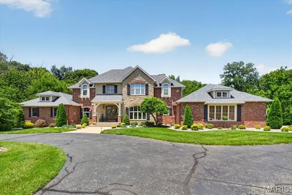 804 Saint Nicholas Drive, O'Fallon, IL 62269