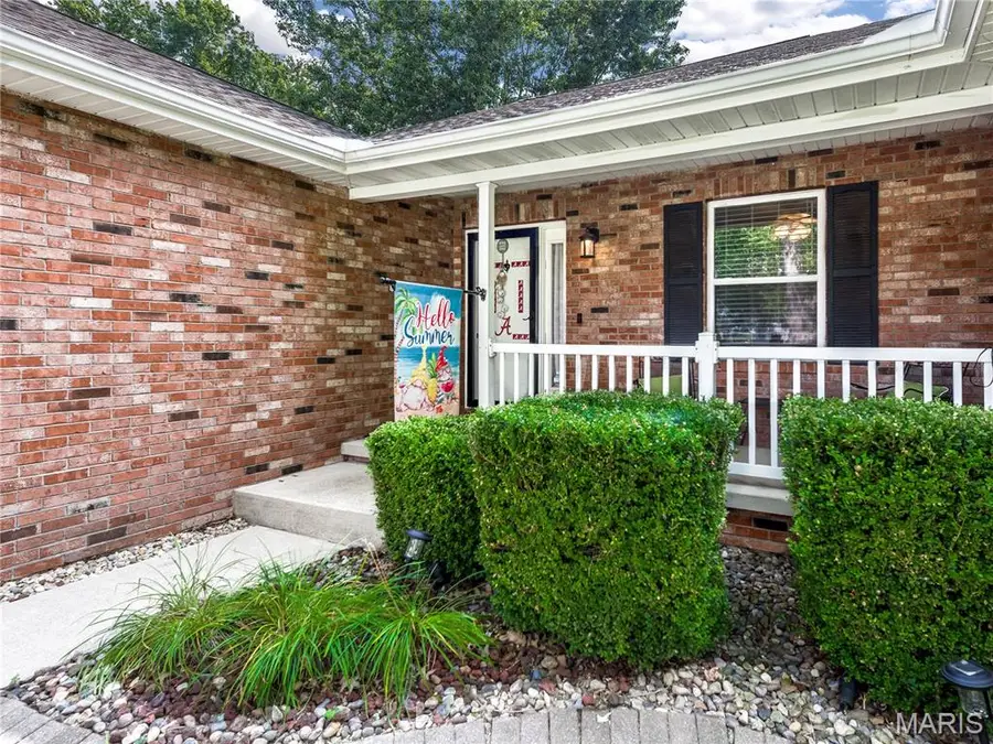 415 High Point Dr, Edwardsville, IL 62025 - #2