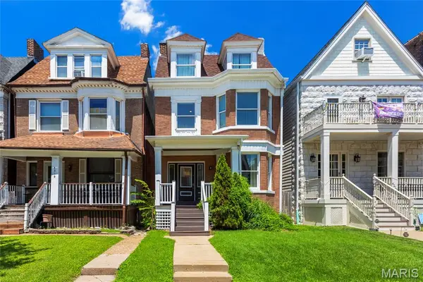 4215 Maryland Avenue, St Louis, MO 63108