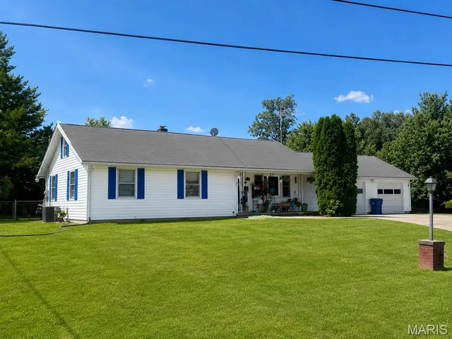 308 Southside Avenue, Warrenton, MO 63383 - #2