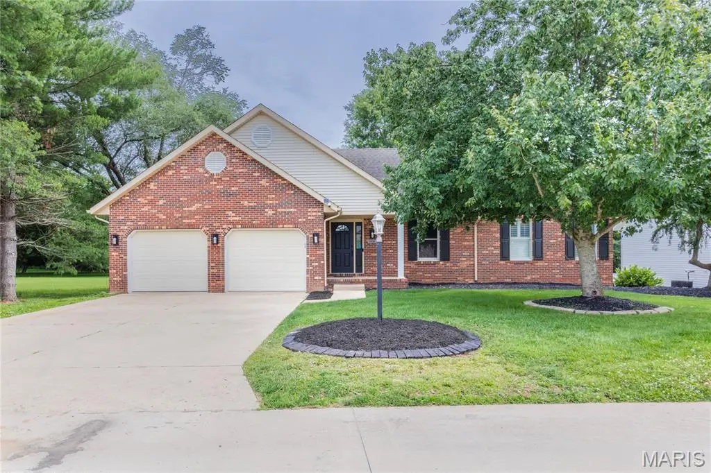 2634 Dennis Drive Drive, Alton, IL 62002 - #1