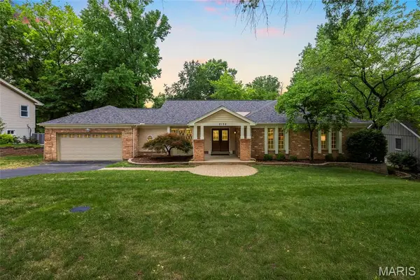 2135 Park Forest Drive, Chesterfield, MO 63017
