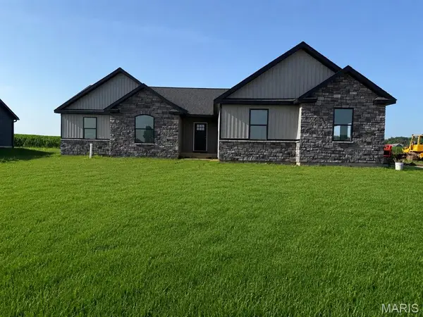 1006 Brianna Court, Jerseyville, IL 62052