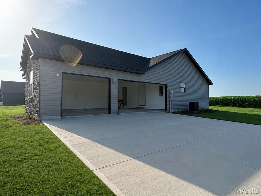 1006 Brianna Court, Jerseyville, IL 62052 - #2