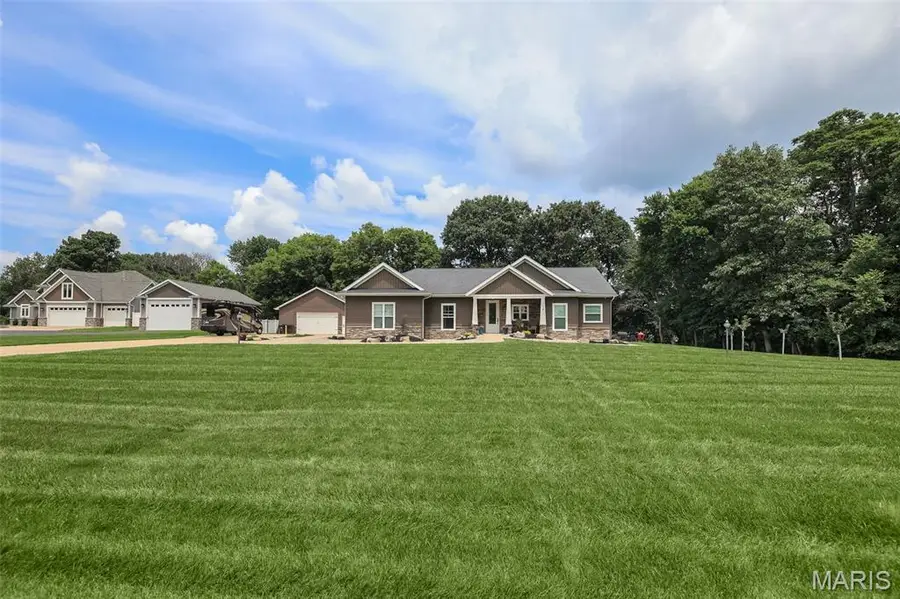 8125 Lost Bridge Road, Bethalto, IL 62010 - #2