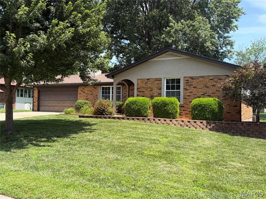 104 San Mateo Drive, Belleville, IL 62221 - #2