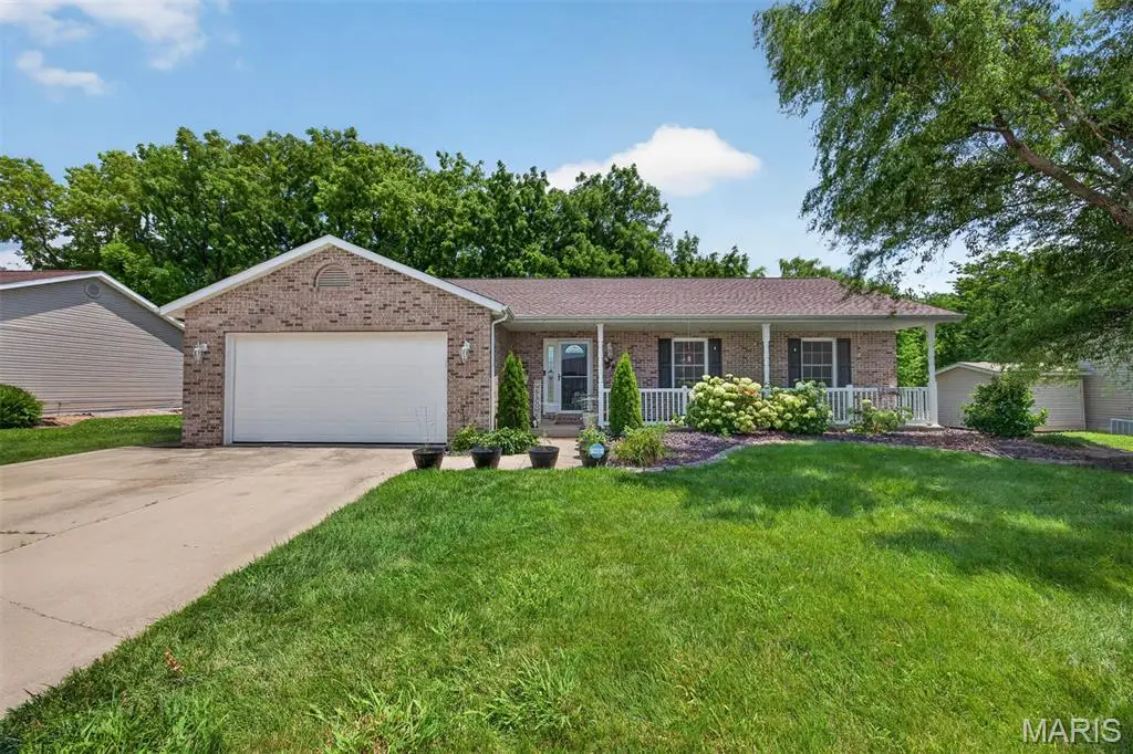 4826 Cedar Spring Drive, Highland, IL 62249 - #1