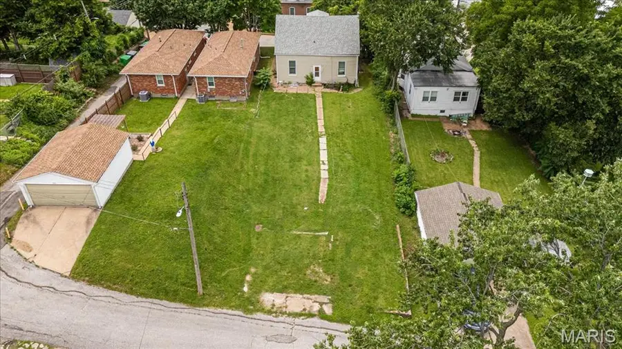 2622 Pearl Avenue, Saint Louis, MO 63139 - #3