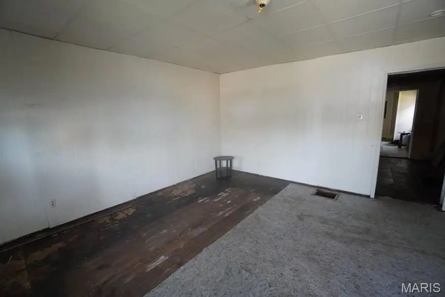 1508 6th Street, Madison, IL 62060 - #3