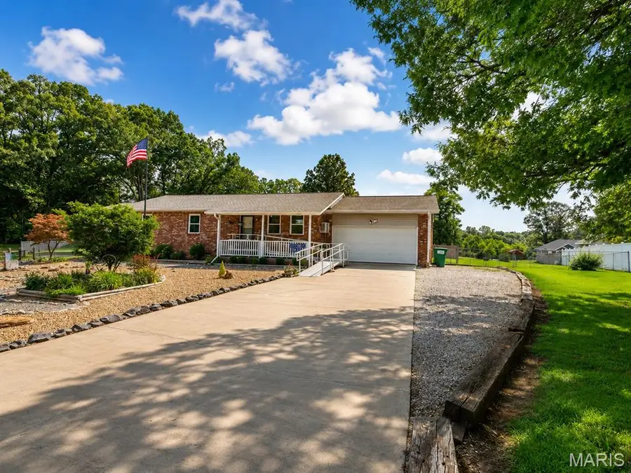 2402 E Victoria Road, Poplar Bluff, MO 63901 - #3