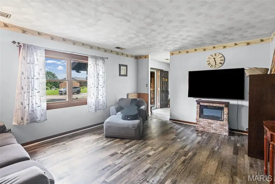 7730 Myrtlewood Drive, Belleville, IL 62223 - #3
