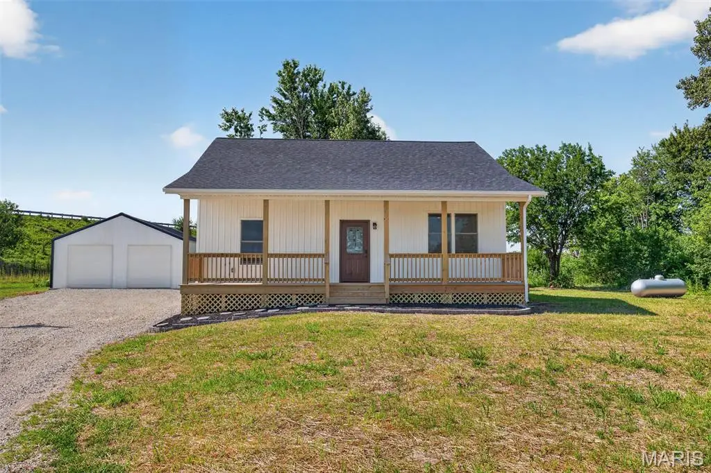 2216 N 15th Avenue, Litchfield, IL 62056 - #1