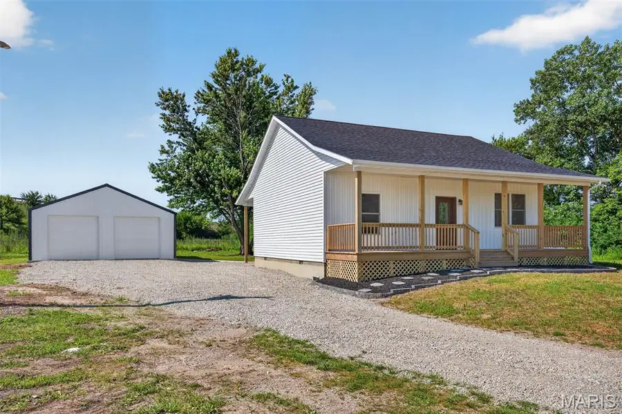 2216 N 15th Avenue, Litchfield, IL 62056 - #2