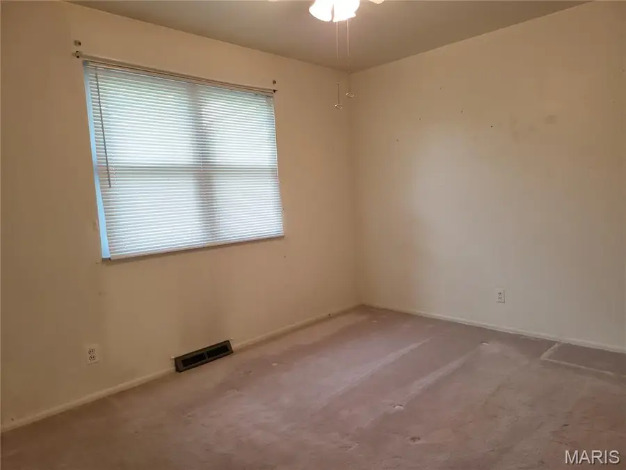 130 Sackett Drive, Florissant, MO 63033 - #3