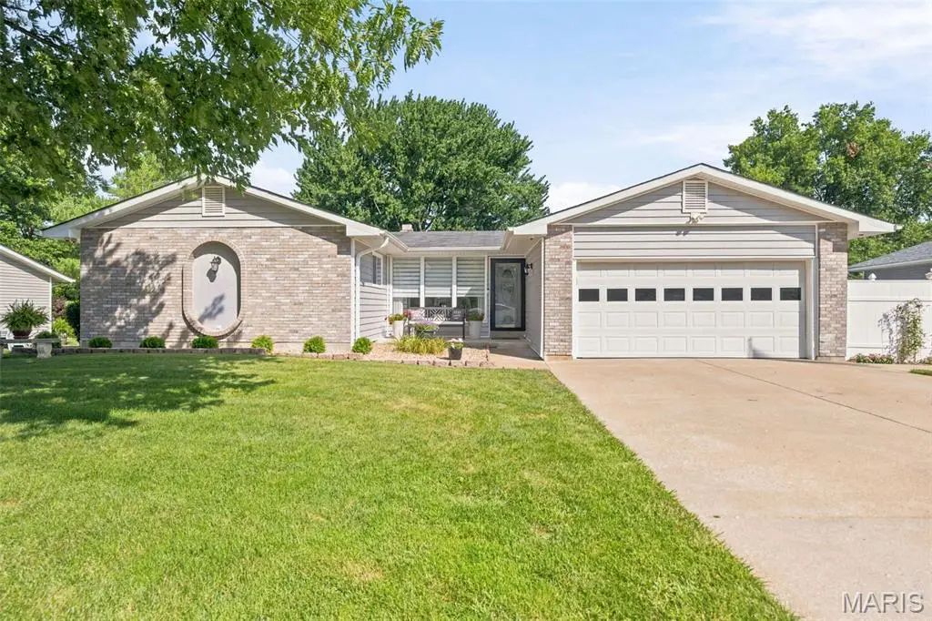 75 Park Charles Boulevard, Saint Peters, MO 63376 - #1
