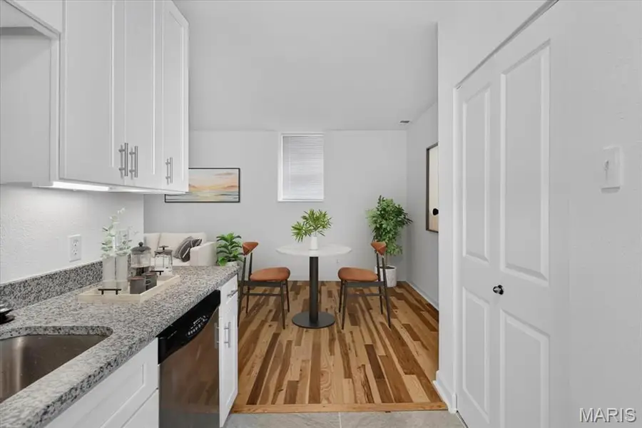 5630 Pershing Avenue #15, Saint Louis, MO 63112 - #3