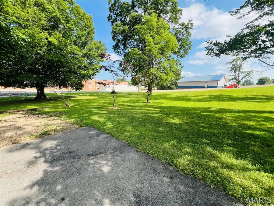 138 W Schumaker Avenue, Puxico, MO 63960 - #2