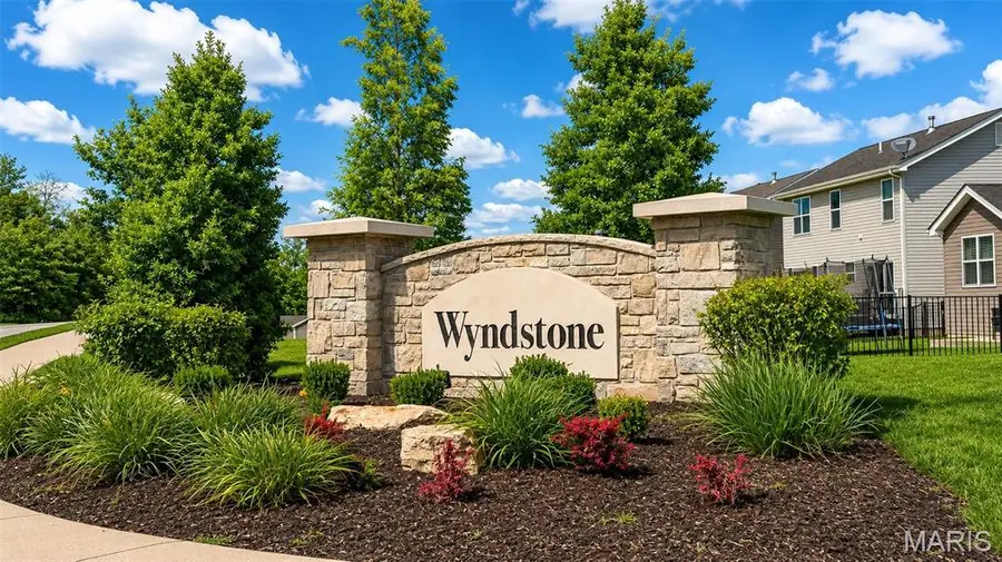 504 Golden Leaf Ct, Lake Saint Louis, MO 63367 - #3