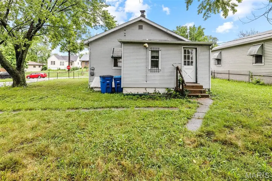 6546 Joseph Avenue, Saint Louis, MO 63133 - #2