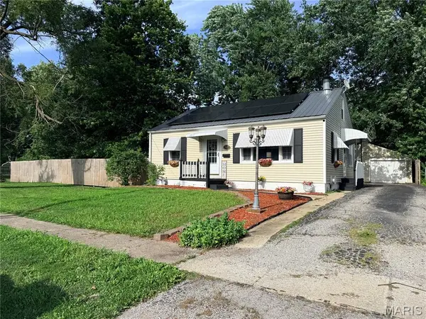 608 S Van Buren Street, Litchfield, IL 62056