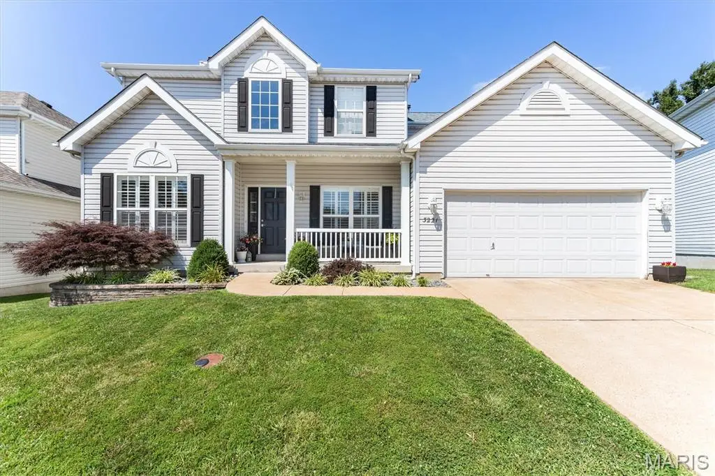 3221 Kingsridge Manor Drive, Oakville, MO 63129 - #1