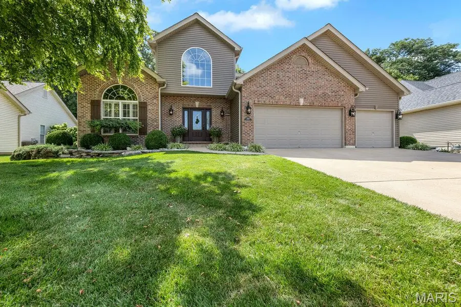 310 Highland Meadows Court, Wentzville, MO 63385 - #2