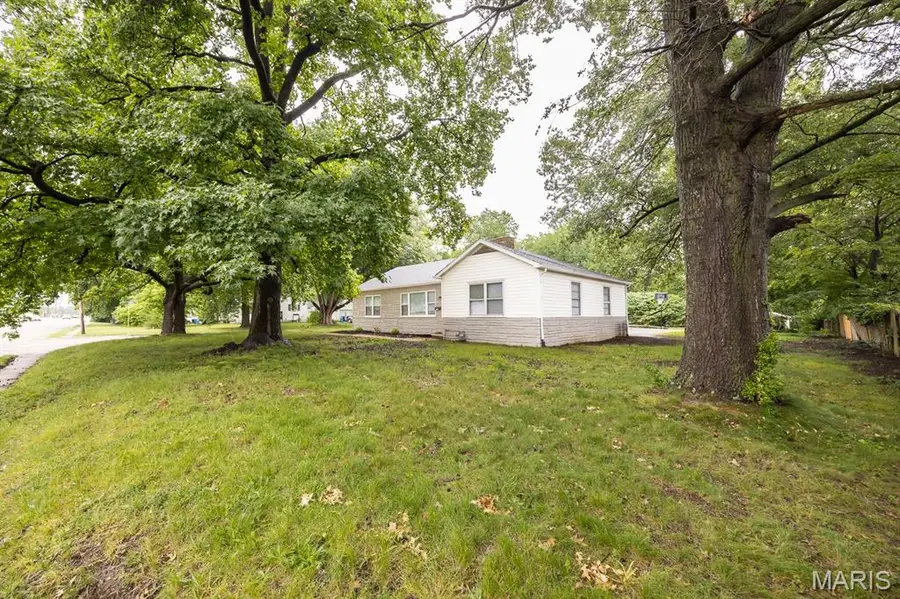 1912 N 17th Street, Swansea, IL 62226 - #2