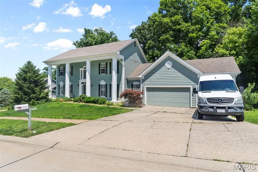 16611 Highland Summit Drive, Ballwin, MO 63011 - #3