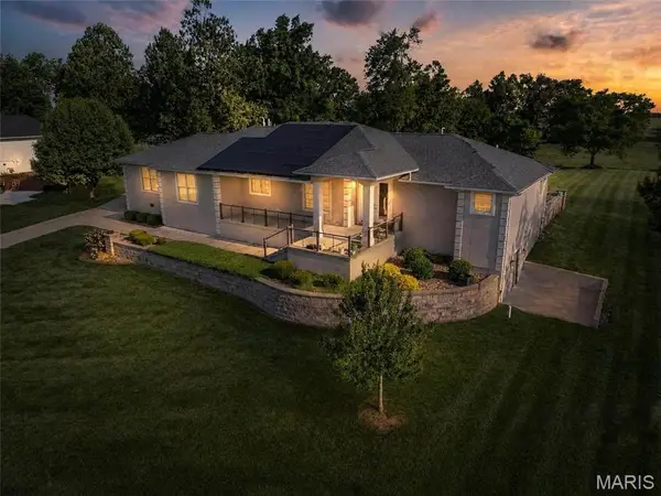 606 David Livingstone Drive, Carterville, IL 62918