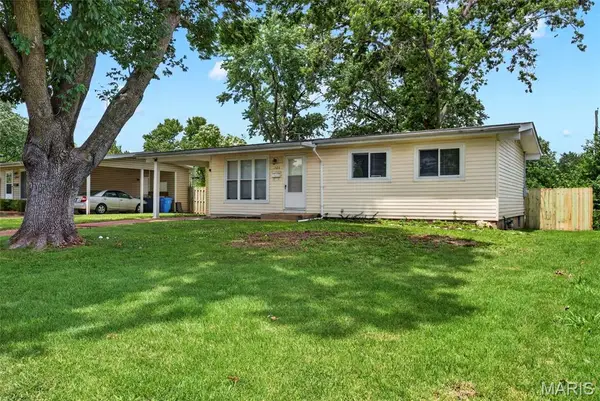 1325 Estes Drive, Florissant, MO 63031